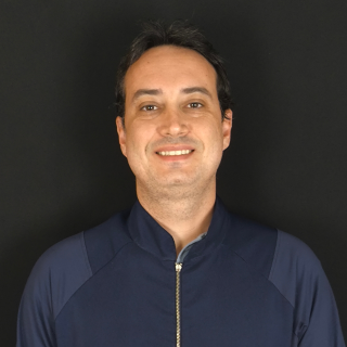 dr gustavo quesado